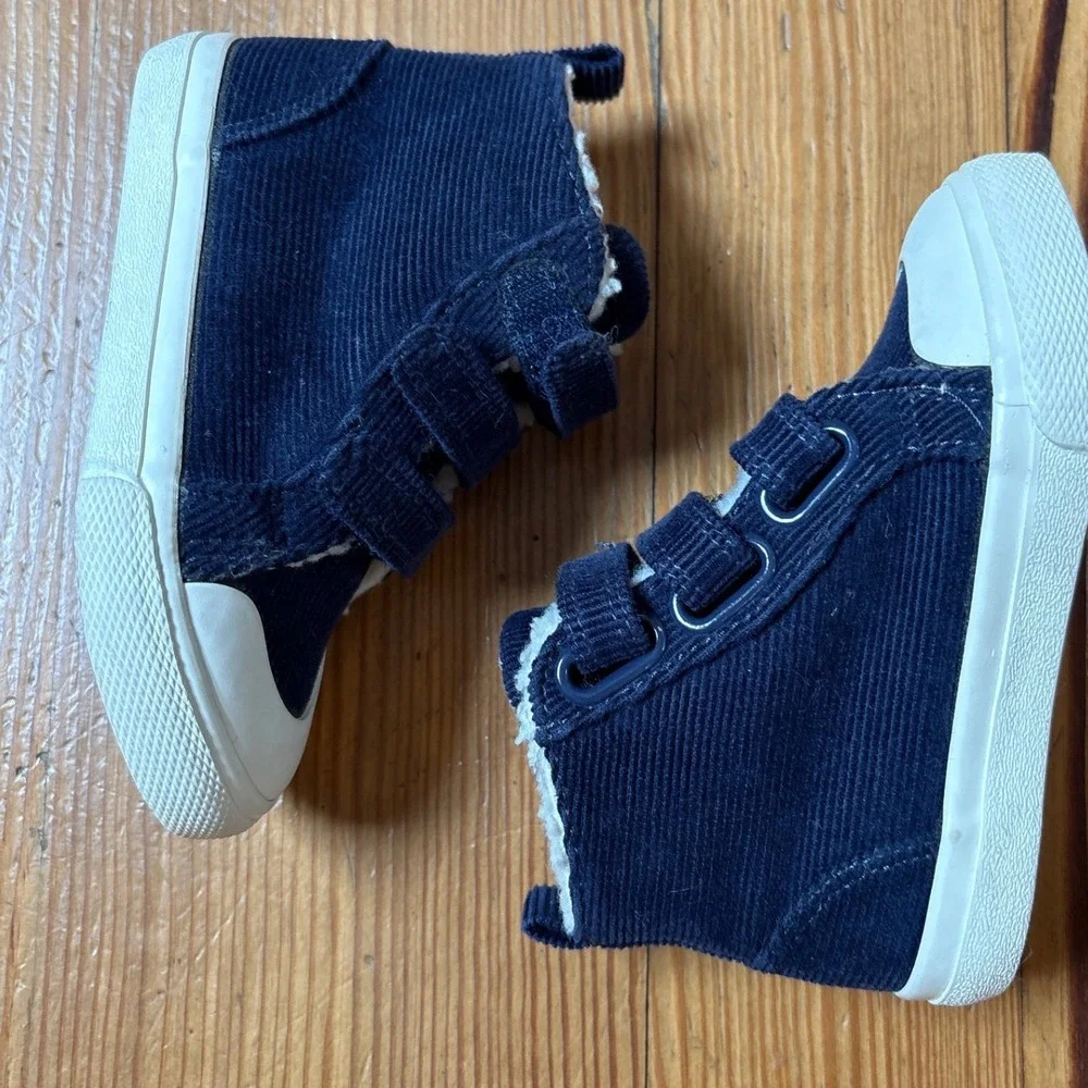 Cat‎ & Jack High Top Sneakers Kids Navy Good Corduroy Sherpa Lined SIZE 6 - Picture 4 of 5